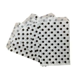 Cadeauzakjes gebleekt kraft 10cm x 16cm wit zwarte stip 40gr / m2